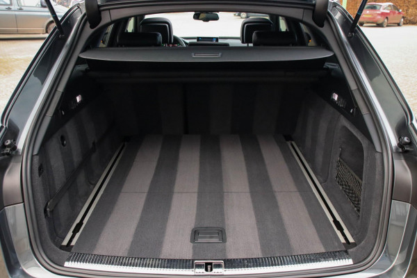Audi A6 Avant 1.8 TFSI ultra Sport S-Line Automaat 190pk! 1e Eig|DLR|Panoramadak|Lederen sportstoelen|LED Matrix|20inch|BOSE|Black
