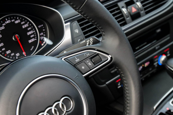 Audi A6 Avant 1.8 TFSI ultra Sport S-Line Automaat 190pk! 1e Eig|DLR|Panoramadak|Lederen sportstoelen|LED Matrix|20inch|BOSE|Black