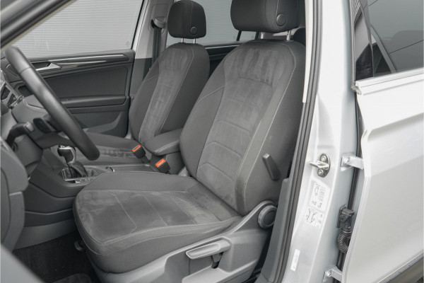 Volkswagen Tiguan 1.4 TSI eHybrid Elegance Pano ACC 360° IQ Light Stuurwielverw