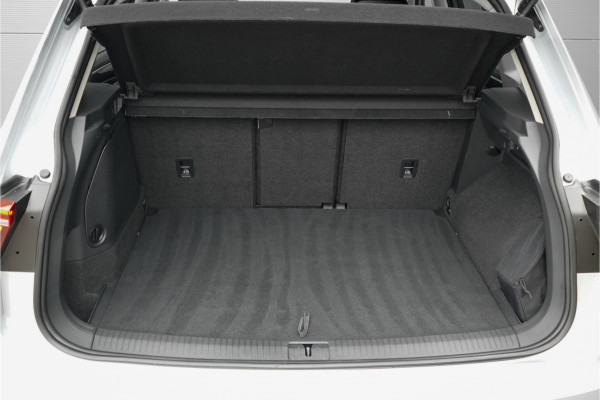 Volkswagen Tiguan 1.4 TSI eHybrid Elegance Pano ACC 360° IQ Light Stuurwielverw