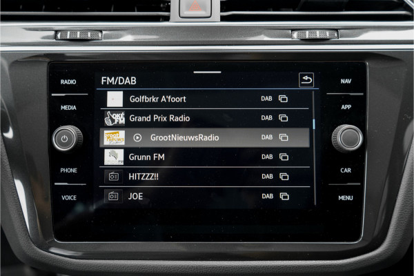 Volkswagen Tiguan 1.4 TSI eHybrid Elegance Pano ACC 360° IQ Light Stuurwielverw