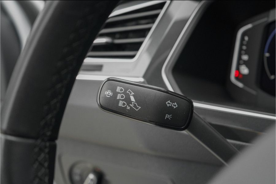 Volkswagen Tiguan 1.4 TSI eHybrid Elegance Pano ACC 360° IQ Light Stuurwielverw