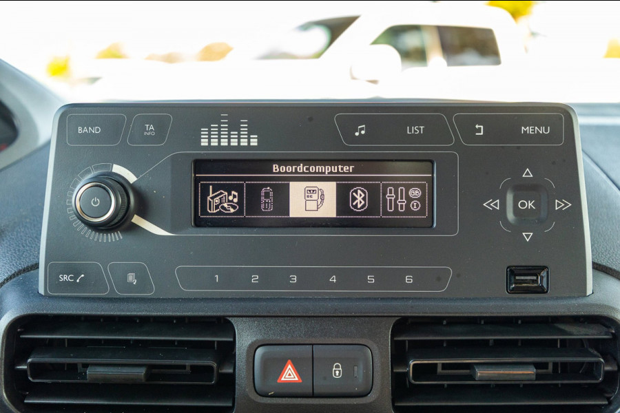 Peugeot Partner 1.6 BlueHDI Pro Trekhaak I Airco I Bluetooth I Betimmering I NAP I BTW