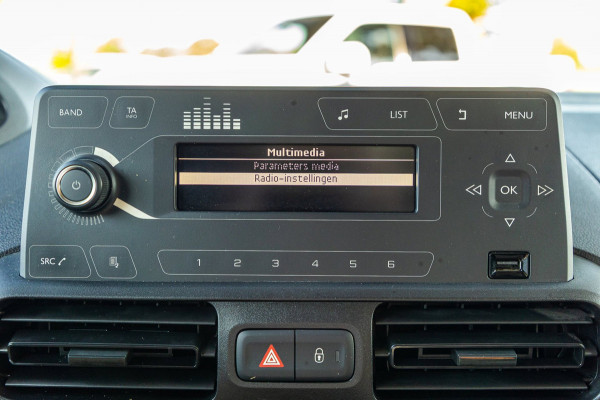 Peugeot Partner 1.6 BlueHDI Pro Trekhaak I Airco I Bluetooth I Betimmering I NAP I BTW