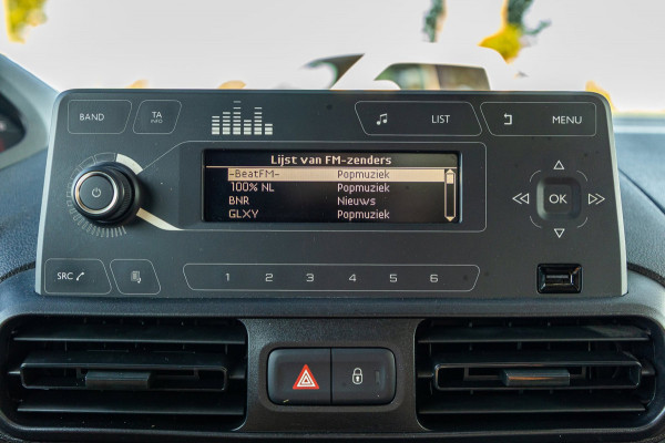 Peugeot Partner 1.6 BlueHDI Pro Trekhaak I Airco I Bluetooth I Betimmering I NAP I BTW
