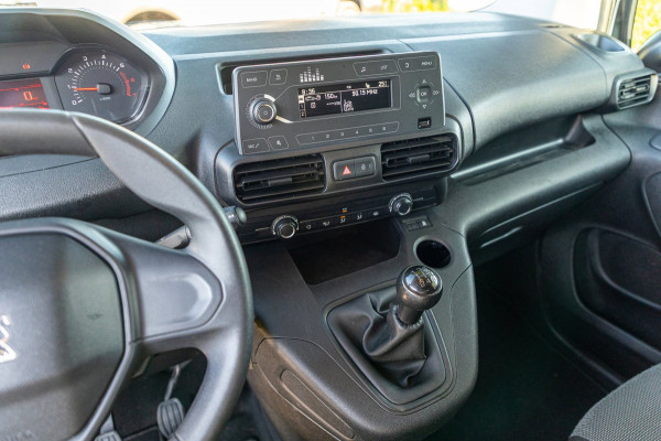 Peugeot Partner 1.6 BlueHDI Pro Trekhaak I Airco I Bluetooth I Betimmering I NAP I BTW