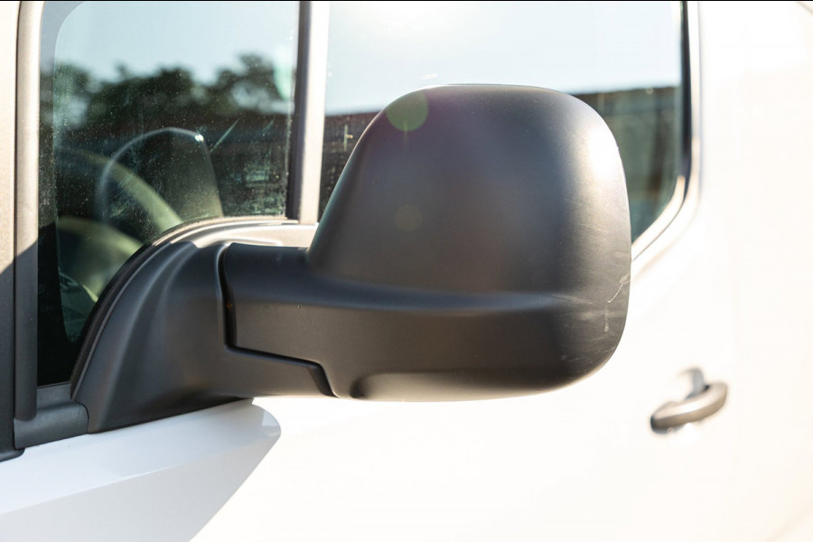 Peugeot Partner 1.2 PureTech 110 PK Premium Airco I Cruise I CarPlay I Android I Parkeersensoren I NAP