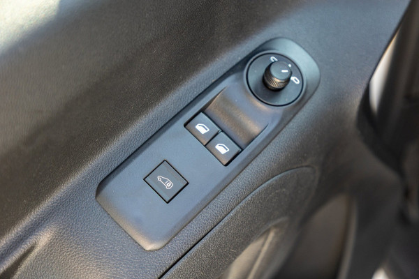Peugeot Partner 1.2 PureTech 110 PK Premium Airco I Cruise I CarPlay I Android I Parkeersensoren I NAP