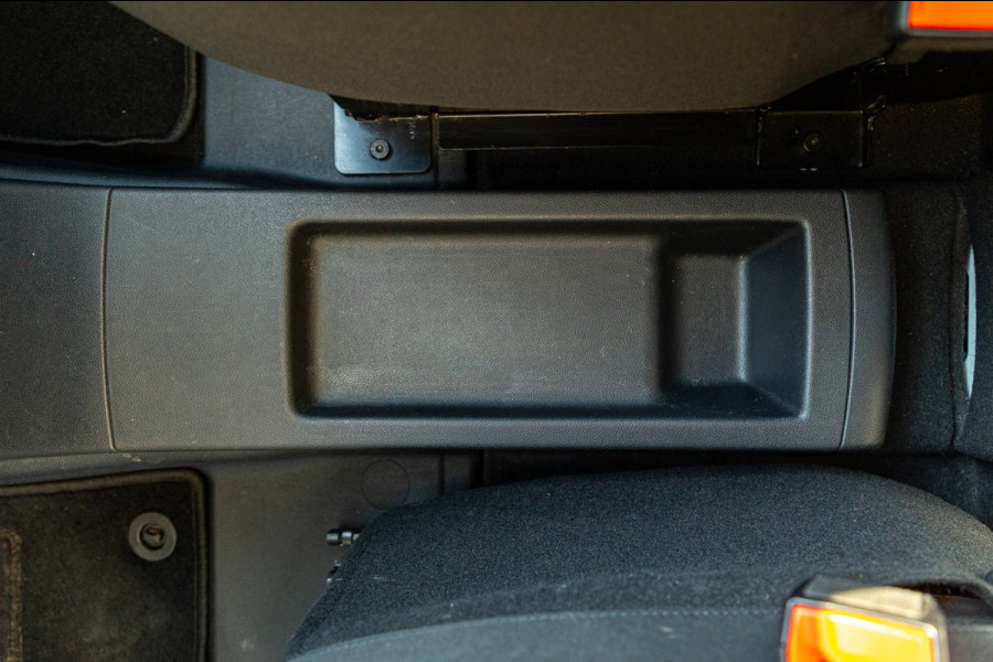 Peugeot Partner 1.2 PureTech 110 PK Premium Airco I Cruise I CarPlay I Android I Parkeersensoren I NAP