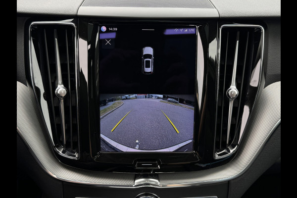 Volvo XC60 2.0 T8 Pano | Trekhaak | Pilot Assist | Carplay | Long Range | Camera | Elektrische stoelen | Plug-in hybrid | Facelift