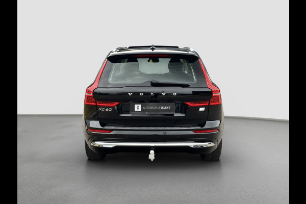 Volvo XC60 2.0 T8 Pano | Trekhaak | Pilot Assist | Carplay | Long Range | Camera | Elektrische stoelen | Plug-in hybrid | Facelift