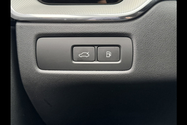 Volvo XC60 2.0 T8 Pano | Trekhaak | Pilot Assist | Carplay | Long Range | Camera | Elektrische stoelen | Plug-in hybrid | Facelift