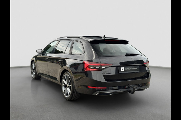 Škoda Superb Combi 1.4 TSI iV Sportline | Pano | Matrix LED | Trekhaak | Memory | ACC | Side Assist | Keyless | Dealer onderhouden