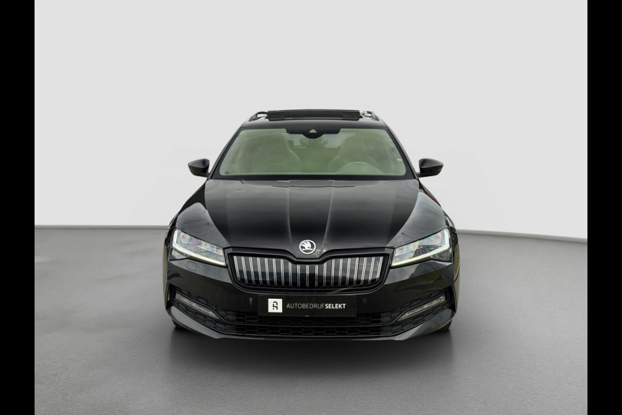 Škoda Superb Combi 1.4 TSI iV Sportline | Pano | Matrix LED | Trekhaak | Memory | ACC | Side Assist | Keyless | Dealer onderhouden
