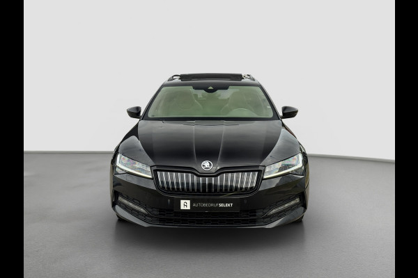 Škoda Superb Combi 1.4 TSI iV Sportline | Pano | Matrix LED | Trekhaak | Memory | ACC | Side Assist | Keyless | Dealer onderhouden