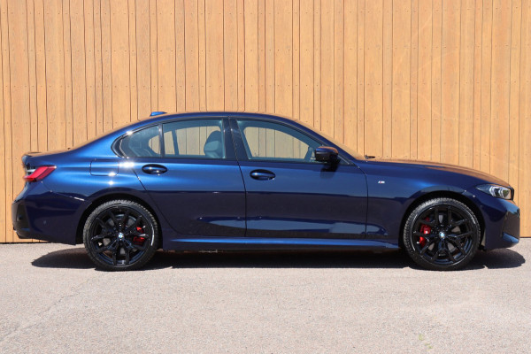 BMW 3-serie 330e xDrive Tansanitblau HUD ambiance verl M-Sport Pro leer+vw stuurverw el.klep camera's