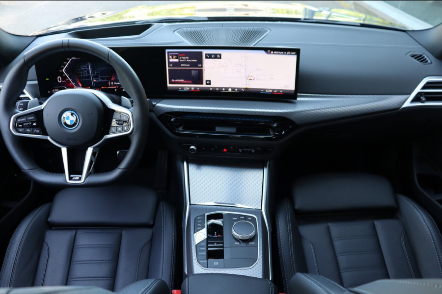 BMW 3-serie 330e xDrive Tansanitblau HUD ambiance verl M-Sport Pro leer+vw stuurverw el.klep camera's
