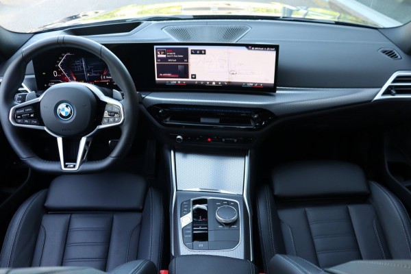 BMW 3-serie 330e xDrive Tansanitblau HUD ambiance verl M-Sport Pro leer+vw stuurverw el.klep camera's