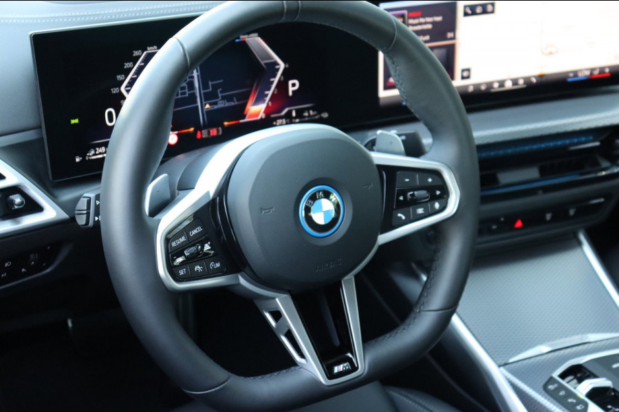 BMW 3-serie 330e xDrive Tansanitblau HUD ambiance verl M-Sport Pro leer+vw stuurverw el.klep camera's
