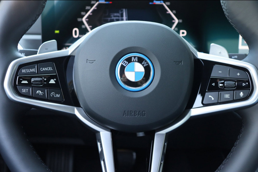 BMW 3-serie 330e xDrive Tansanitblau HUD ambiance verl M-Sport Pro leer+vw stuurverw el.klep camera's