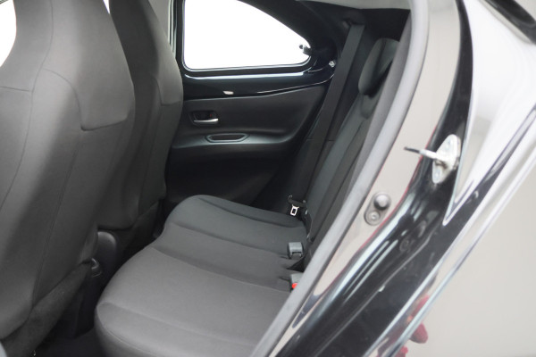 Toyota Aygo X 1.0 VVT-i MT Play Camera, Airco, Cruise, Apple Carplay, Rijstrooksensor, Elektrisch Pakket