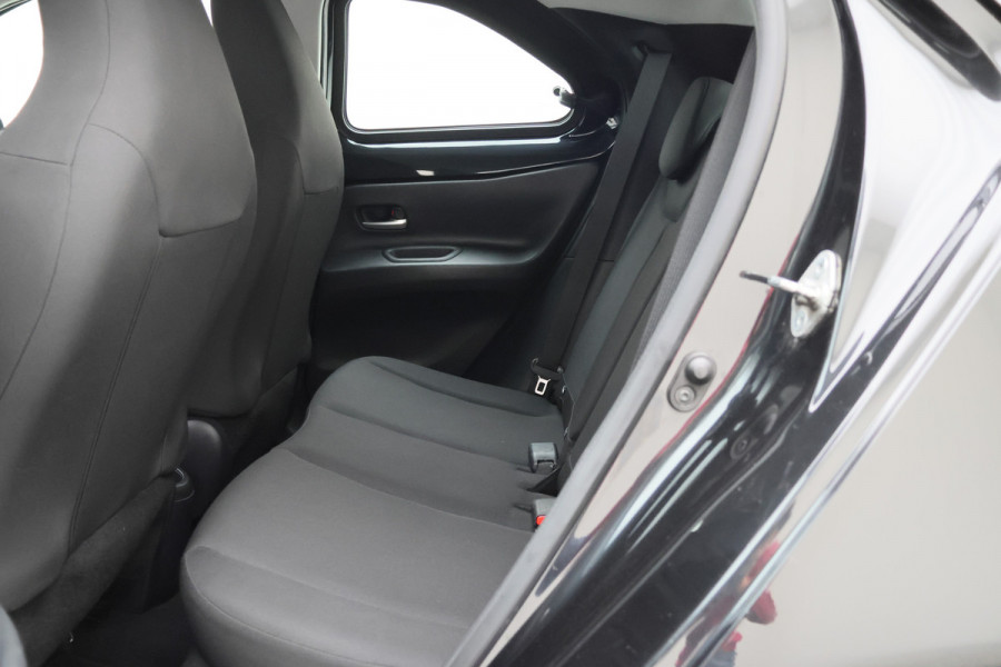 Toyota Aygo X 1.0 VVT-i MT Play Camera, Airco, Cruise, Apple Carplay, Rijstrooksensor, Elektrisch Pakket