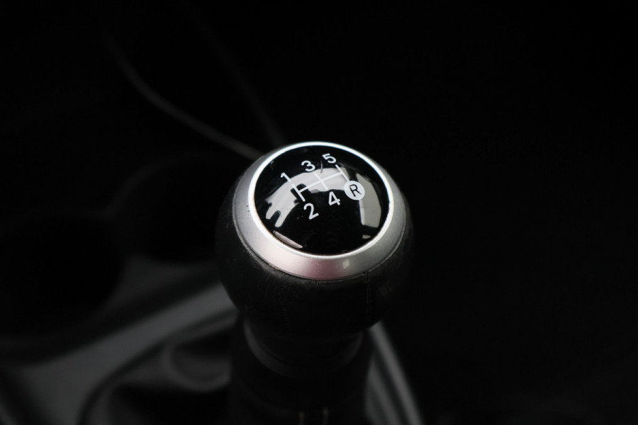 Toyota Aygo X 1.0 VVT-i MT Play Camera, Airco, Cruise, Apple Carplay, Rijstrooksensor, Elektrisch Pakket