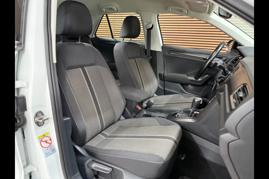 Volkswagen T-Roc 1.5 TSI Sport Business R-Line | LED | BEATS | Ambient | Virtual | 19inch Suzuka | Winterpakket | ACC |Licht+Zicht