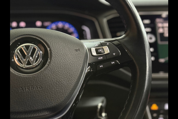 Volkswagen T-Roc 1.5 TSI Sport Business R-Line | LED | BEATS | Ambient | Virtual | 19inch Suzuka | Winterpakket | ACC |Licht+Zicht