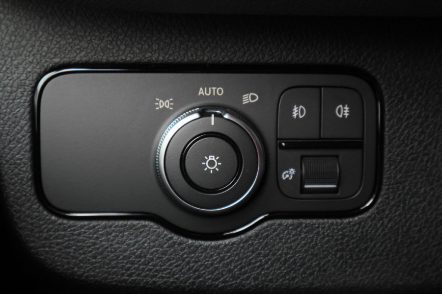 Mercedes-Benz Sprinter 319 CDI L2H2 Select 3-Zits, LED, Camera, Apple Carplay, Standkachel, PDC