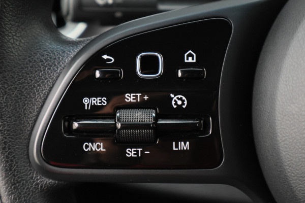 Mercedes-Benz Sprinter 319 CDI L2H2 Select 3-Zits, LED, Camera, Apple Carplay, Standkachel, PDC