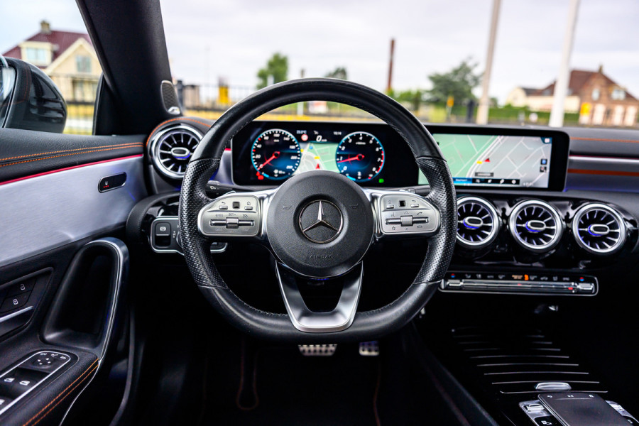 Mercedes-Benz CLA-Klasse 200 Premium Plus Pano/Edition/Sfeer/Camera