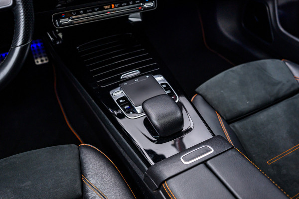 Mercedes-Benz CLA-Klasse 200 Premium Plus Pano/Edition/Sfeer/Camera