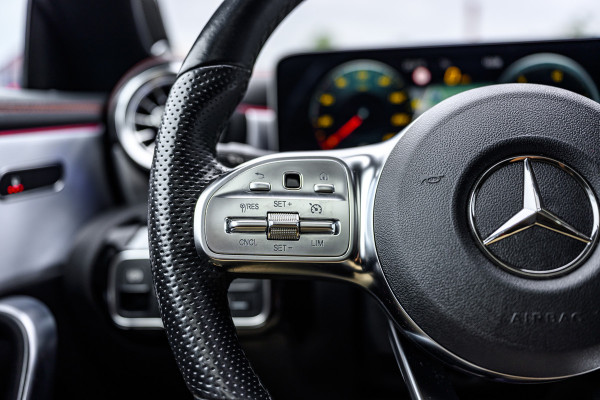 Mercedes-Benz CLA-Klasse 200 Premium Plus Pano/Edition/Sfeer/Camera