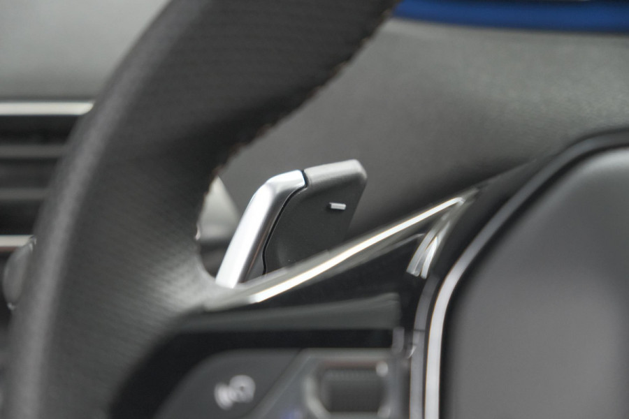 Peugeot 3008 PureTech 130 EAT8 GT | Camera | Dodehoekdetectie | Adaptieve Cruise Control