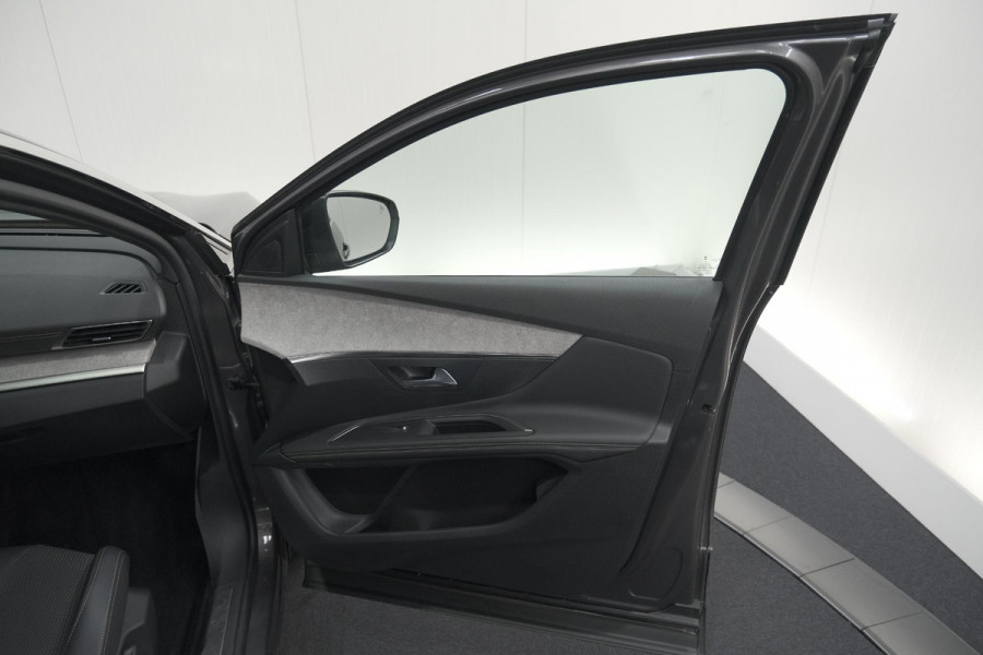 Peugeot 3008 PureTech 130 EAT8 GT | Camera | Dodehoekdetectie | Adaptieve Cruise Control