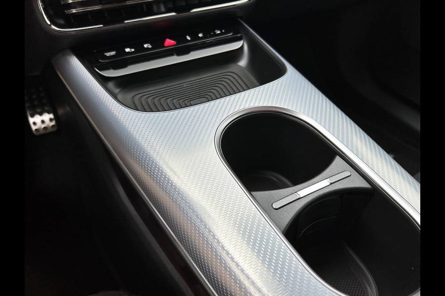 Mercedes-Benz CLA-Klasse Shooting Brake 250+ Business Solution AMG 85 kWh | Nightpakket | Trekhaak | Vast panoramadak |Sportstoelen | Massagefunctie | Warmtewerend, donkergetint glas | 18 inch vijfspaaks lichtmetalen AMG-velgen |