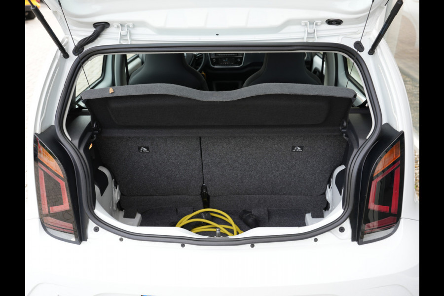 Volkswagen e-Up! e-up! SOH 89% | Achteruitrijcamera | Stoelverwarming | Ecc