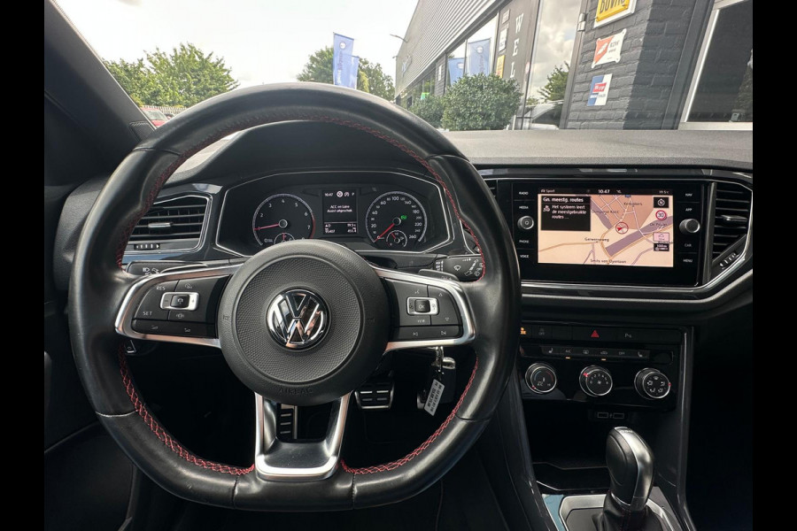 Volkswagen T-Roc 1.5 Sport R-Line, Two-Tone, Automaat, Bluetooth, CarPlay, Camera, Cruise, Trekhaak, PDC