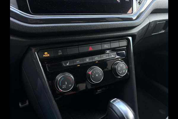 Volkswagen T-Roc 1.5 Sport R-Line, Two-Tone, Automaat, Bluetooth, CarPlay, Camera, Cruise, Trekhaak, PDC
