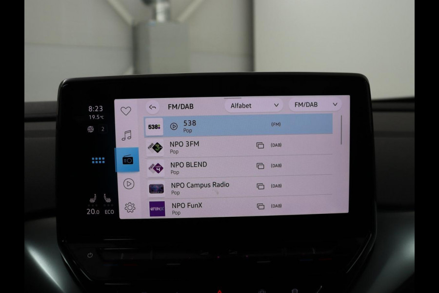 Volkswagen ID.4 Life 77 kWh | SOH 90.9% | Stoel & Stuurverwarming | Parkeerhulp | Adaptive cruise | navigatie | DAB+ | Carplay | Bluetooth | Climate control | Sfeerverlichting
