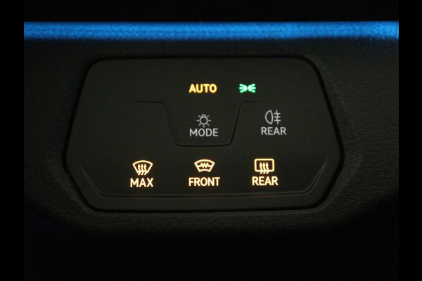 Volkswagen ID.4 Life 77 kWh | SOH 90.9% | Stoel & Stuurverwarming | Parkeerhulp | Adaptive cruise | navigatie | DAB+ | Carplay | Bluetooth | Climate control | Sfeerverlichting