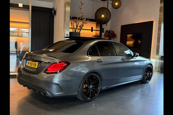 Mercedes-Benz C-Klasse 300 250PK AMG Night full option dealer onderhouden EQ
