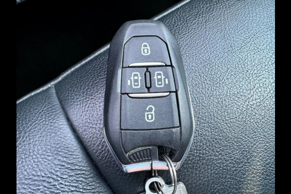 Toyota ProAce Verso 2.0 177pk Aut DC Executive, Elek. deuren, Massage stoelen, Panodak