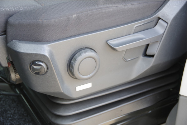 MAN TGE 3.180 50 2.0 L4 OPEN LAADBAK, N1, AUT. DUBBELLUCHT, 3.5T TREKHAAK, LED, CRUISE, MF STUURWIEL, PICK UP, PICK-UP, NL AUTO, NAP