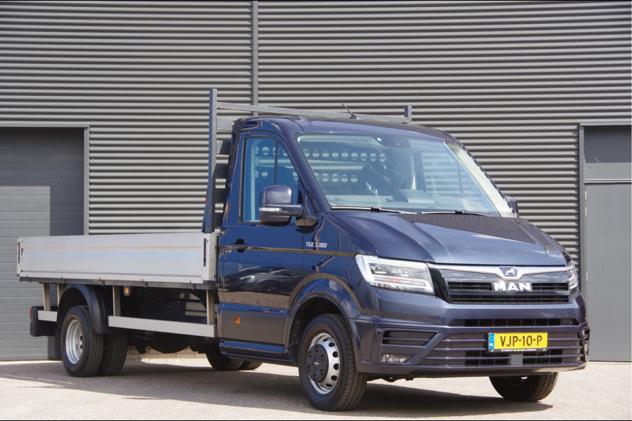 MAN TGE 3.180 50 2.0 L4 OPEN LAADBAK, N1, AUT. DUBBELLUCHT, 3.5T TREKHAAK, LED, CRUISE, MF STUURWIEL, PICK UP, PICK-UP, NL AUTO, NAP