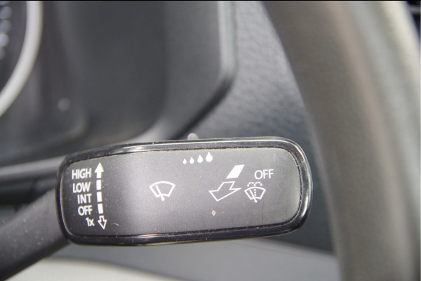 MAN TGE 3.180 50 2.0 L4 OPEN LAADBAK, N1, AUT. DUBBELLUCHT, 3.5T TREKHAAK, LED, CRUISE, MF STUURWIEL, PICK UP, PICK-UP, NL AUTO, NAP