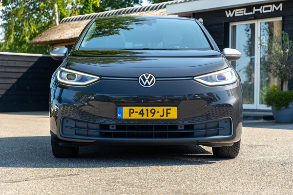 Volkswagen ID.3 First Plus 58 kWh Soh 89% I Panoramadak I Trekhaak I Cruise I Camera I Ergo Active I Zeer netjes