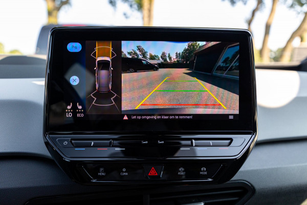 Volkswagen ID.3 First Plus 58 kWh Soh 89% I Panoramadak I Trekhaak I Cruise I Camera I Ergo Active I Zeer netjes