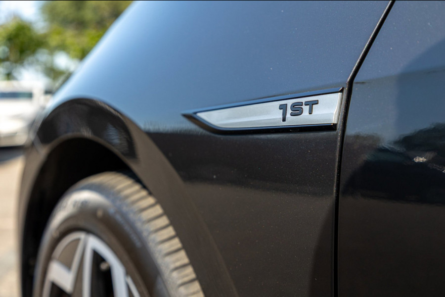 Volkswagen ID.3 First Plus 58 kWh Soh 89% I Panoramadak I Trekhaak I Cruise I Camera I Ergo Active I Zeer netjes